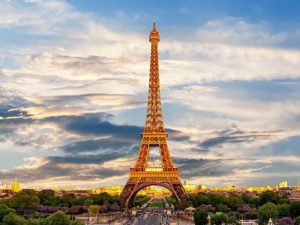 Die schönsten Reiseziele in Europa wie London, Paris, Rom und Kreta